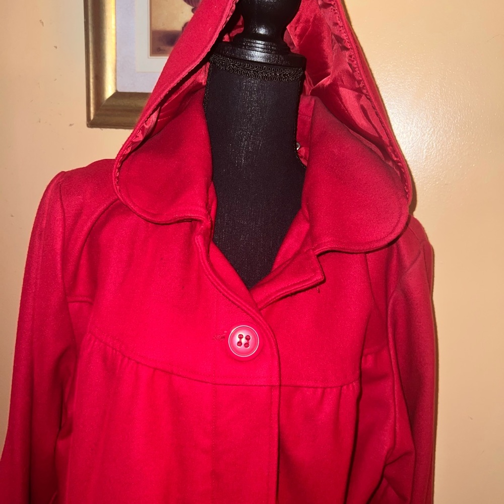 Flattering Women's Cherry Red Hooded Coat with belt size‎ 18